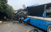 Xe khách đấu đầu xe tải, 3 người tử vong tại chỗ