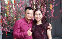 Điều ít biết về người vợ giản dị kém 12 tuổi của NSND Tự Long