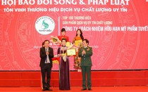Công ty mỹ phẩm Tuyết Điều nhận giải Top 10 Thương hiệu Sản phẩm Dịch vụ Uy tín Chất lượng