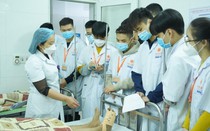 Tuyển sinh 2023: Nhiều trường đại học ngành y dược tuyển bổ sung
