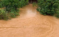 Đồng Nai: Lũ “tấn công” ồ ạt làm hai huyện ngập nặng, một người dân mất tích