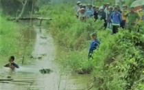 Nghi say xỉn, nam thanh niên gặp tai nạn, bắn tung lên trời rồi rơi xuống kênh tử vong