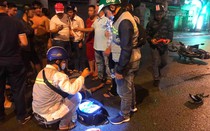 Theo chân những thanh niên thức trắng đêm vá xe miễn phí, đưa “ma men” về nhà