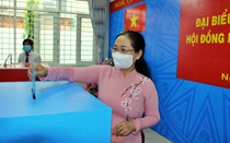 TP.HCM: Cử tri nô nức đi bầu cử, đảm bảo an toàn phòng, chống dịch