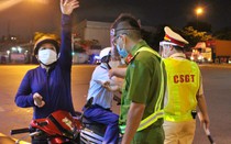 Từ 26/7, người dân TP.HCM không được ra đường sau 18h đến 6h hôm sau