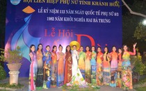 Người dân phố biển Nha Trang mãn nhãn với màn trình diễn 300 bộ áo dài