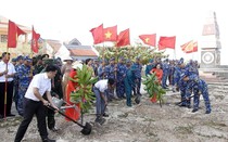 Khánh Hòa: Huyện đảo Trường Sa hưởng ứng Tết trồng cây đầu năm mới