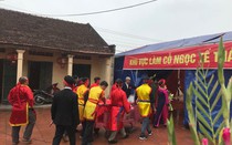Không máu chảy, 2 "ông ỉn" ở Bắc Ninh được "xử kín" tại lễ hội "chém lợn"