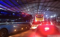 Lâm Đồng: Du khách đổ về Tp.Đà Lạt, chốt kiểm soát dịch Covid-19 ùn ứ