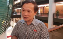 Đường xuống cấp trầm trọng, người dân không thể chờ lâu như thế được!