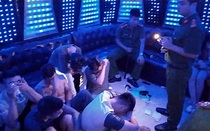 Hưng Yên: Đột kích quán karaoke PhanTom, phát hiện 93 đối tượng bay lắc