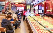 Đánh thuế giao dịch vàng: Cần đặt lợi ích của người dân lên hàng đầu