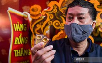 Giá vàng giảm sâu, người mua vàng ngày thần tài đã lỗ gần 1 triệu đồng/lượng