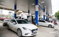 Bộ Công Thương yêu cầu đình chỉ cây xăng cố tình găm hàng