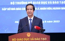 "Chúng ta luôn mong giáo viên có thu nhập sống được, sống đàng hoàng"