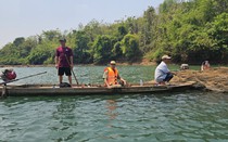 Bình Phước: 3 nữ sinh bị nước cuốn trôi mất tích