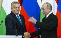 Mỹ tiếp tục trừng phạt Nga, cảnh báo Hungary về quan hệ với Moscow