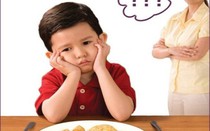 Chuyên gia dinh dưỡng mách mẹ cách chăm sóc trẻ biếng ăn, suy dinh dưỡng