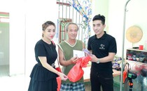 Á vương doanh nhân Johnny Nam Kiệt tổ chức lễ Vu Lan báo hiếu tại Trung tâm bảo trợ xã hội Hải Phòng