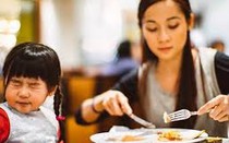 Hé lộ những điều ít ai biết về nguyên nhân trẻ biếng ăn