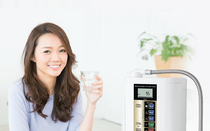 Giảm cân giữ dáng nhờ máy lọc nước ion kiềm giàu hydro