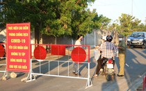 Ninh Thuận: Đường phố vắng hoe sau lệnh tạm dừng tụ tập đông người và các quán kinh doanh ăn uống