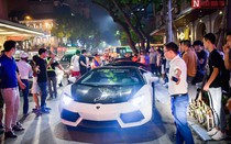 Dàn siêu xe triệu đô náo loạn đường phố Hà Nội