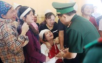 Thiếu tá biên phòng hi sinh khi vây bắt ma túy, vợ được đặc cách làm giáo viên