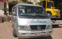 Không thể bỏ lỡ: Cô gái 16 tuổi để lại thư tuyệt mệnh bên cầu; Xe đưa đón bung cửa khiến 2 học sinh rơi xuống đường