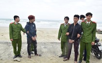 Bắt 2 nam thanh niên dùng mã tấu cướp tài sản trên bãi biển