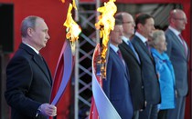 Ông Putin tiết lộ giây phút suýt ra lệnh sẵn sàng bắn hạ máy bay để bảo vệ 40.000 người