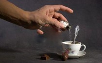 Truy tố người phụ nữ 2 lần đầu độc bạn tình để cướp vàng đi trả nợ