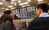 Thị trường chứng khoán "bốc hơi" hơn 8 tỷ USD trong "ngày thứ 2 đen tối"