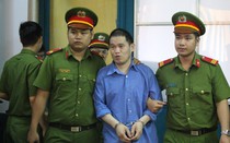 Y án tử hình gã chồng ngoại quốc trút 'mưa dao' giết vợ
