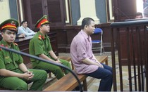 Trả hồ sơ vụ chồng giết vợ, dìm vào thùng nước
