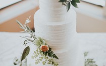 Lạ kỳ những lễ cưới thiếu vắng cả cô dâu và chú rể