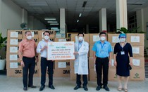 Tập đoàn Hưng Thịnh hỗ trợ trang thiết bị y tế với kinh phí gần 2 tỷ đồng cho bệnh viện Nhân dân 115 và Gia định