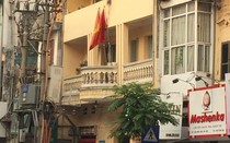 Nổ bốt điện trước trụ sở công an phường