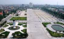 Thủ tướng trả lời chất vấn về 'phong trào' xây quảng trường