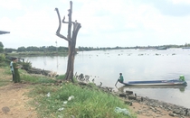 Phát hiện xác chết phân hủy trôi trên sông Sài Gòn