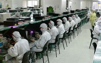 Công nhân lắp điện thoại trong 'phòng sạch' vẫn có thể ung thư