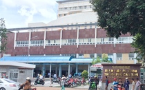 Bệnh nhân nhiễm HIV lên cơn ngáo đá truy đuổi bác sĩ