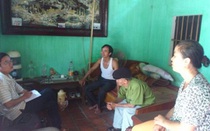 Làng quê hoang mang vì tin đồn đỉa bị tiêm... virut HIV