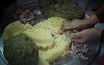 Ngậy bùi bánh khúc đầu Xuân