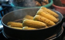 Đồ ăn hè phố: Ngập tràn hóa chất độc hại