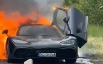 Xe triệu USD Mercedes-AMG One bốc cháy không lý do
