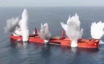 Lực lượng Houthi công bố video cài thuốc nổ, đánh chìm hoàn toàn tàu chở hàng Hy Lạp