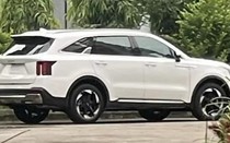 Kia Sorento phiên bản nâng cấp có mặt tại Việt Nam, ngày ra mắt cận kề