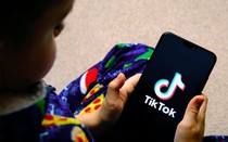 Cha mẹ toàn quyền chặn tài khoản lạ, xem con đăng gì trên TikTok