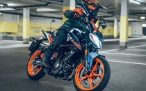 KTM Duke 160 trình làng với giá 55 triệu đồng, trang bị "full giáp"
